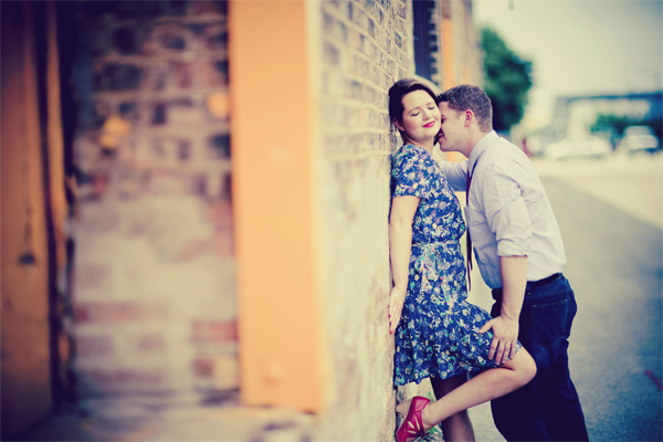 Pro Insight: Outfits & Props For Your Engagement Session