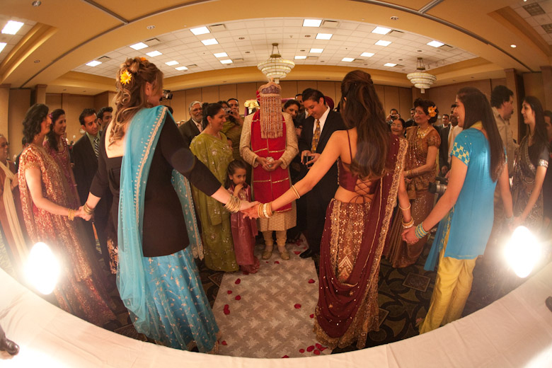 Featured Indian Wedding : Sonal loves Sunny, Part II