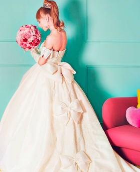 What Would Barbie Do? Plastic Pink & Aqua Wedding Inspiration