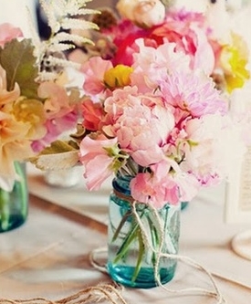 {Planning Tips} Choosing Your Wedding Florals: Keep Them in Season