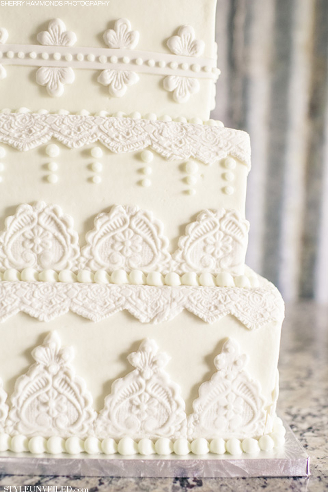 Latin American Lace Inspired Wedding Cake