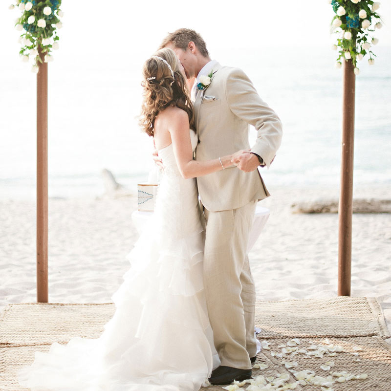 Besos From Mexico: A Mexican-Themed Beach Wedding in Punta Mita