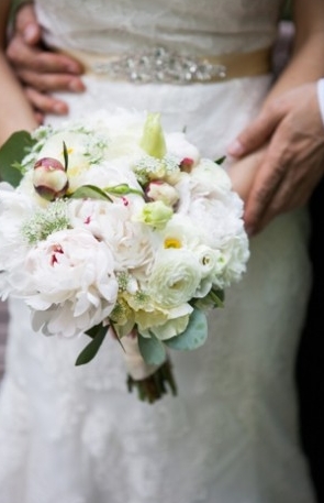 Leach Botanical Garden Wedding by Heather Bayles Photography
