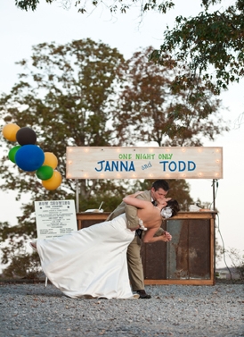 Eclectic Carnival-Themed Tennessee Wedding