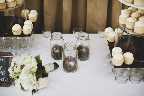 Crisp and Clean, Burlap and Green Southern California Wedding