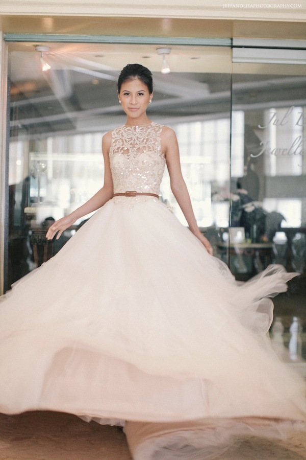dress_fitting_bridal_dress