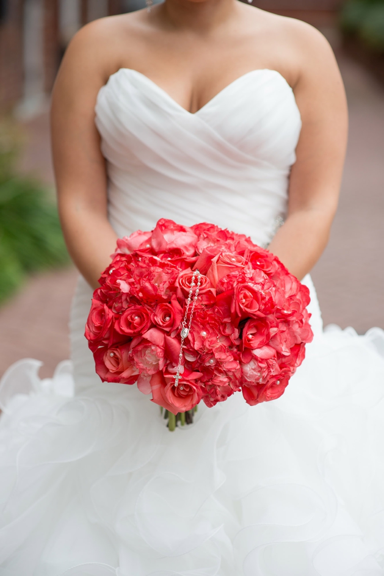 A Modern Coral and Navy Wedding