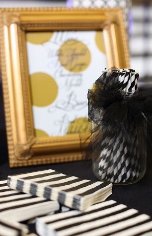 Timeless Gold and Black Southern Wedding