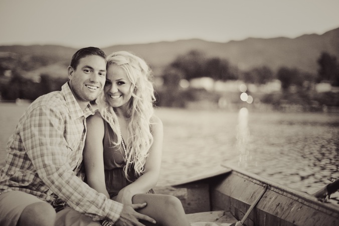 Love On The Lake: A Romantic & Playful Row Boat Engagement
