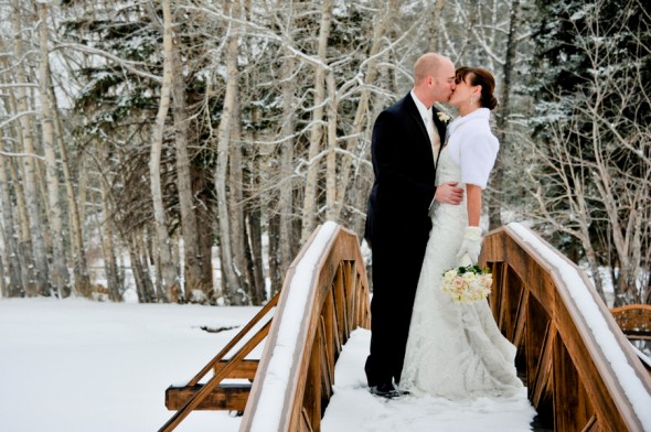 Snow-Filled Winter Colorado Wedding