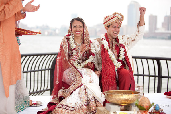Beautiful New York Hindu Ceremony by Shira Weinberger Photography