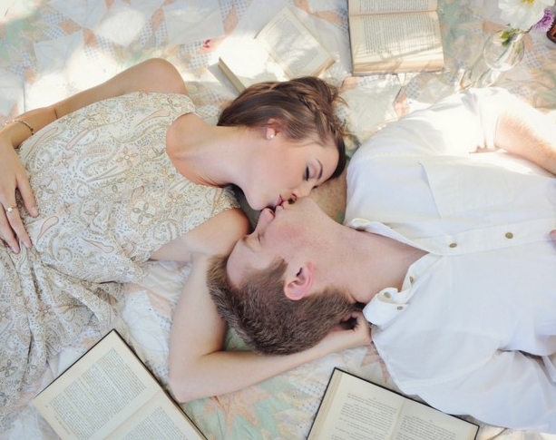 Sweet Celebration: A Vintage Styled Engagement Shoot by Blair Nicole Photography