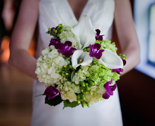 Chic, Green & White Garden Wedding in Full Bloom