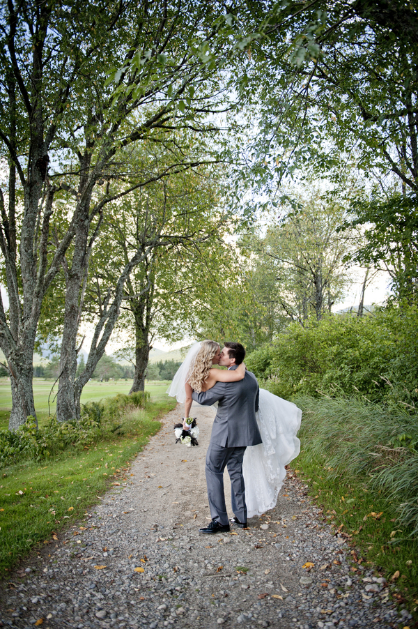 Outdoor Seattle Wedding by Kim Chapman Photography