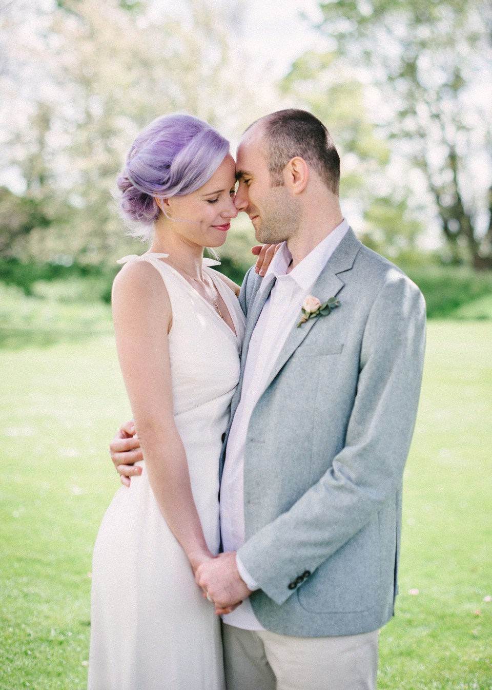 wpid377772-lilac-hair-pastel-flowers-intimage-vintage-inspired-spring-pub-wedding-18