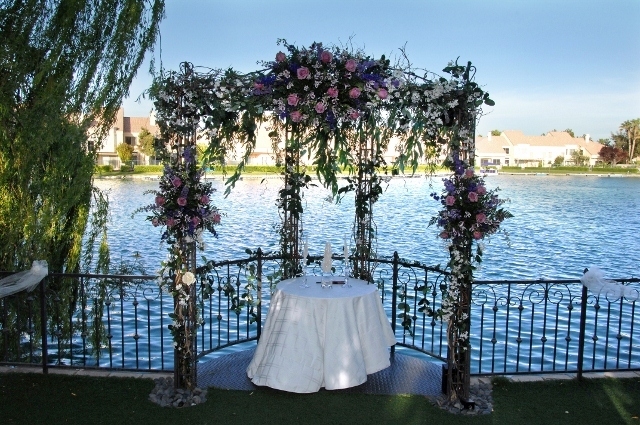 Lakeside Weddings - Heritage Gardem