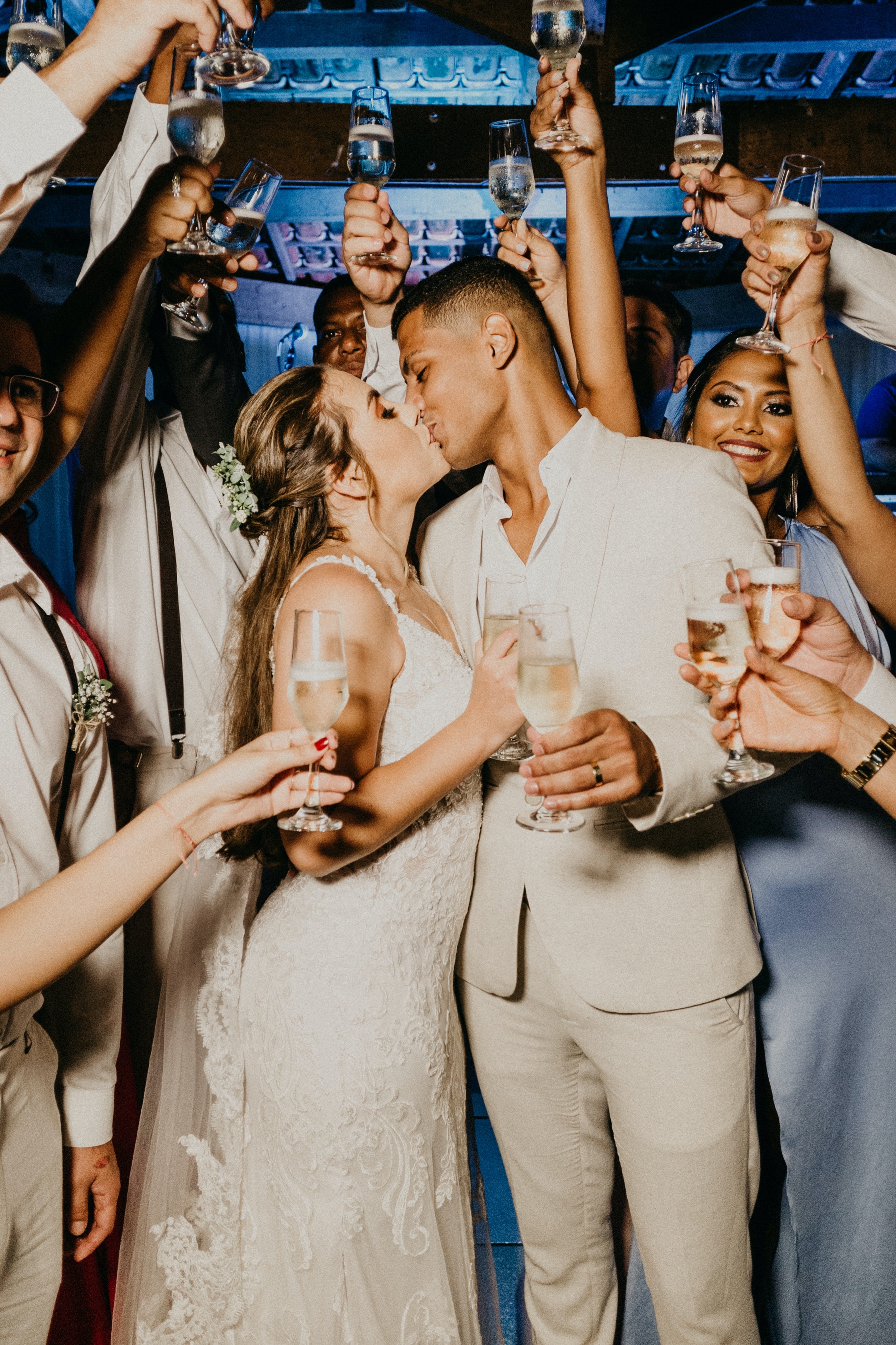 How to do a mixed-gender wedding party right