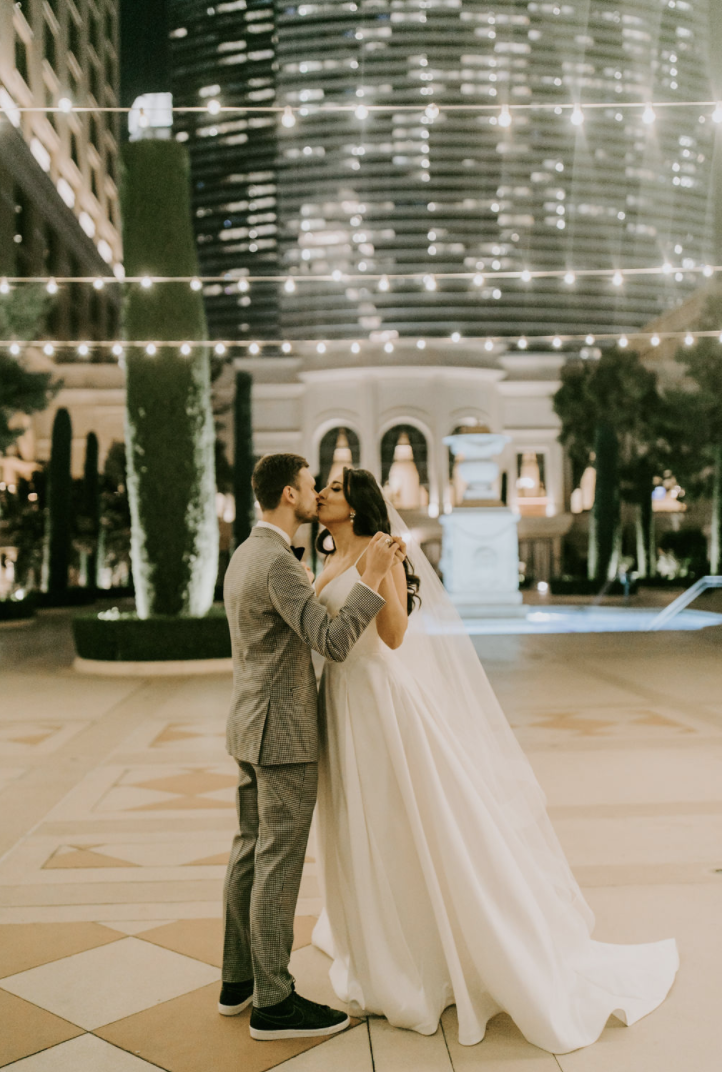 A Glamorous Wedding at The Bellagio Resort and Casino Las Vegas