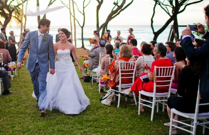 Bright & Modern Costa Rica Wedding