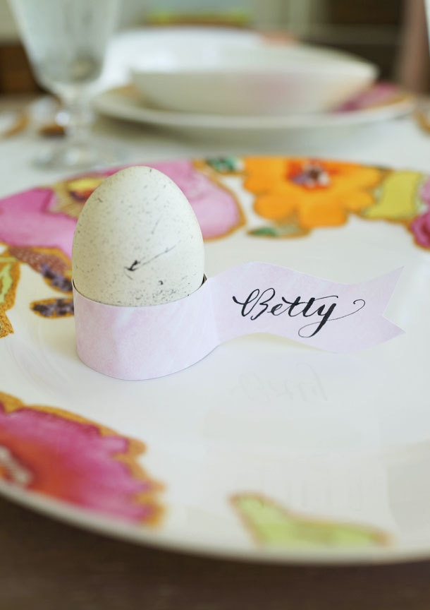 117191_diy-easter-egg-holder-placecards--camil-056a584930be1f9b