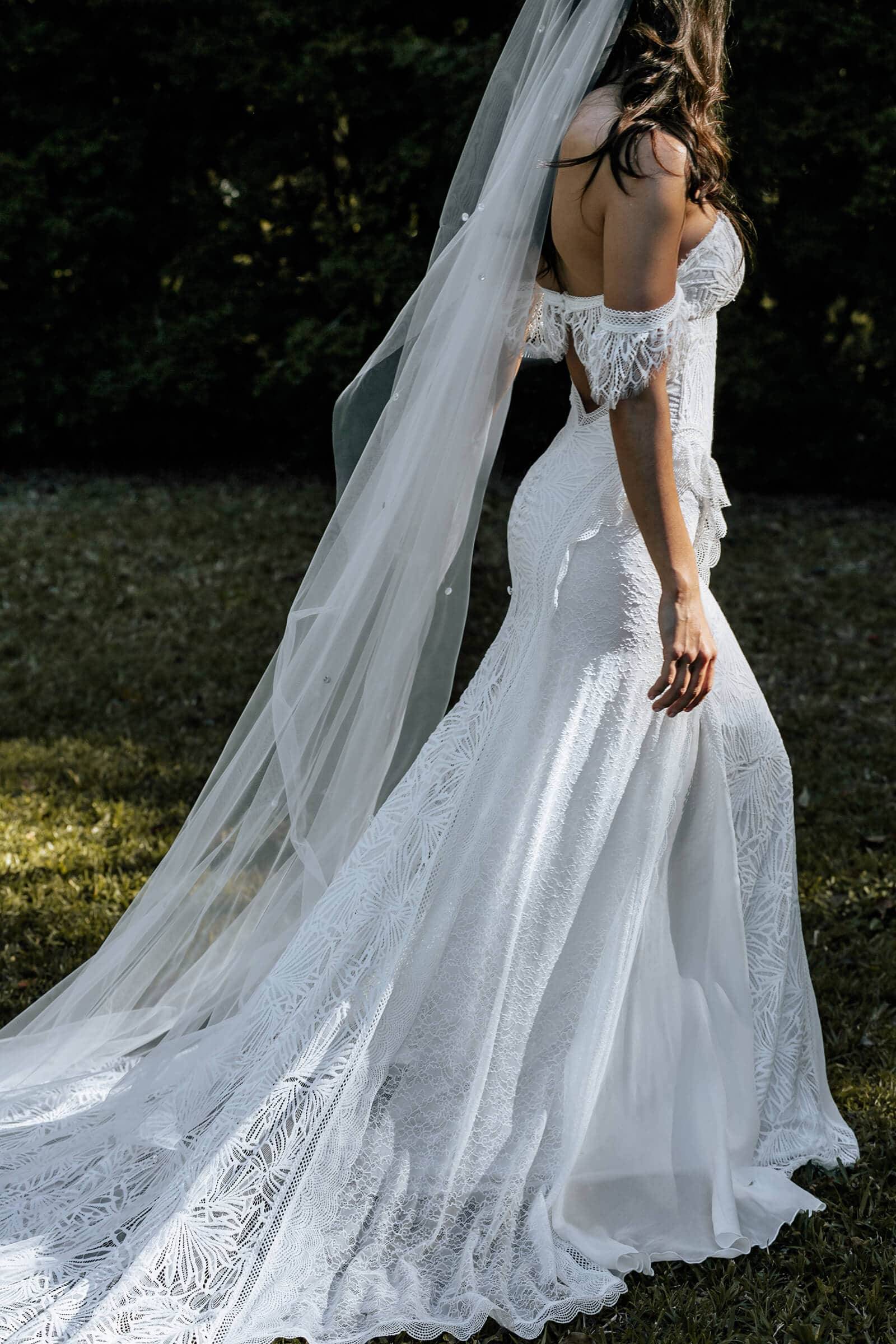 Gracie, Minimalist Wedding Dress