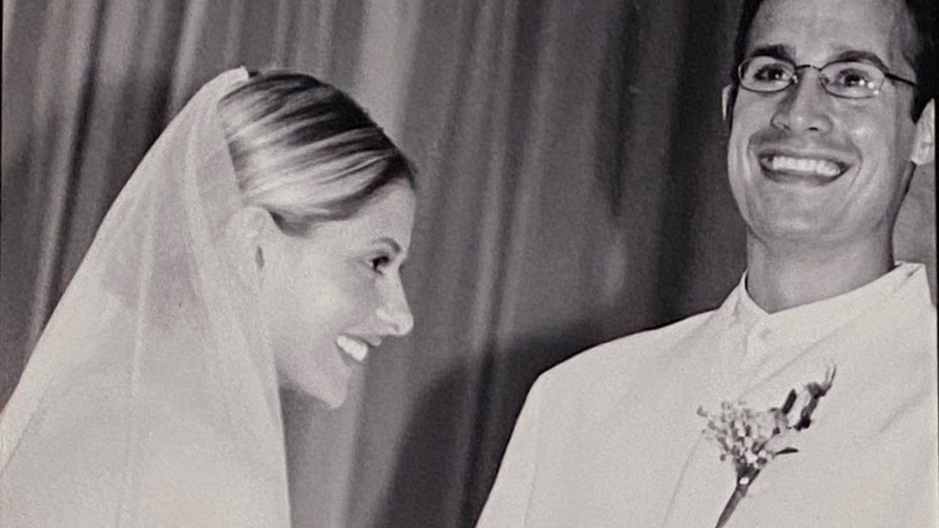 Sarah Michelle Gellar and Freddie Prinze Jr. Show Us All How Marriage Is Done