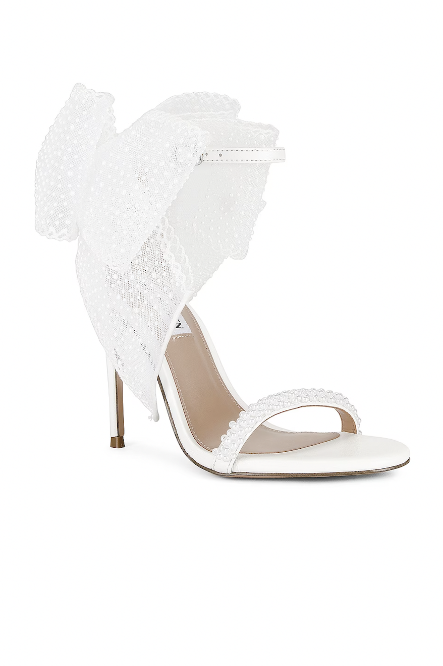 Benni Heel Image 1