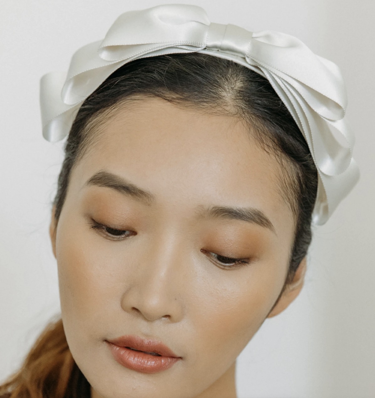 Katya Headband In Satin Image 1