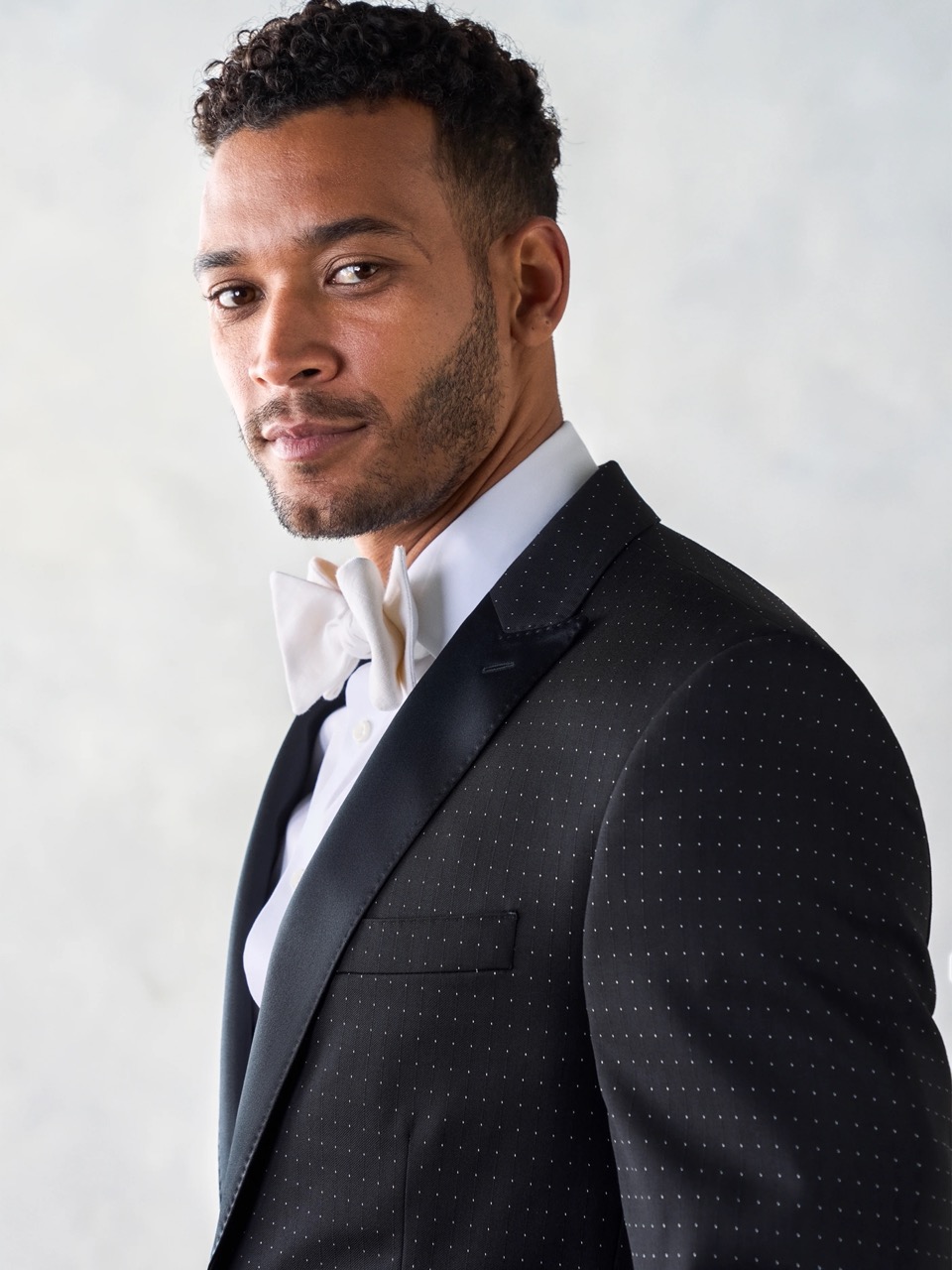 Onyx Dot Peak Lapel Tuxedo Image 1