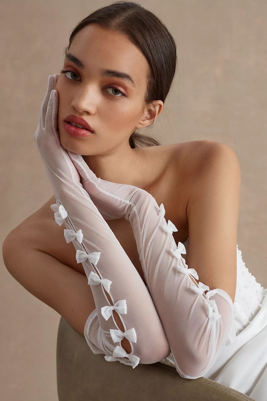 Jessica Tulle Opera Gloves Image 1