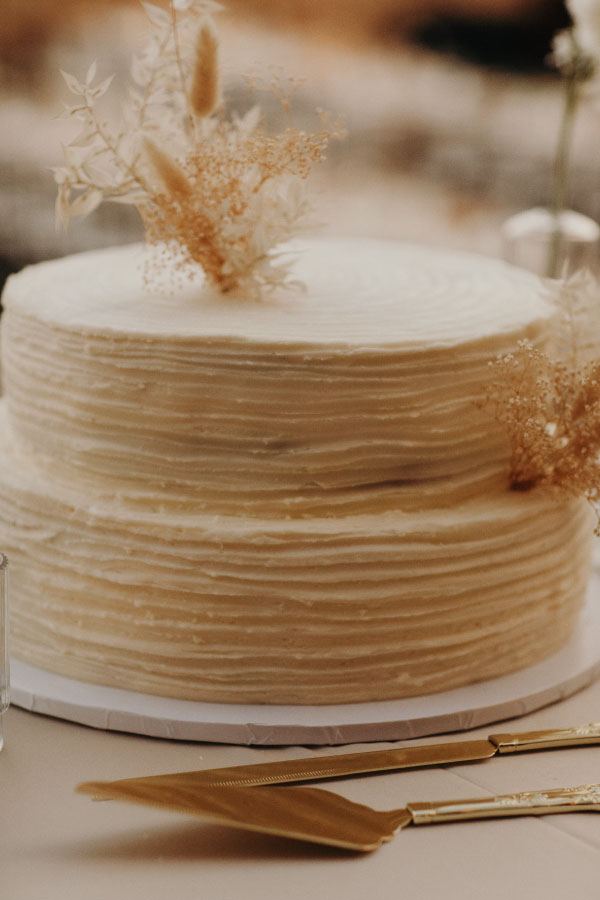 Wedding Cakes and Desserts